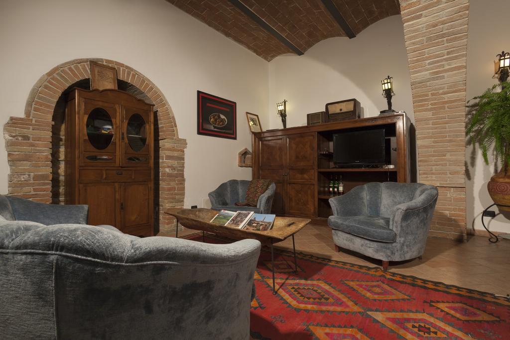 Agriturismo La Collina Πιέντσα Εξωτερικό φωτογραφία